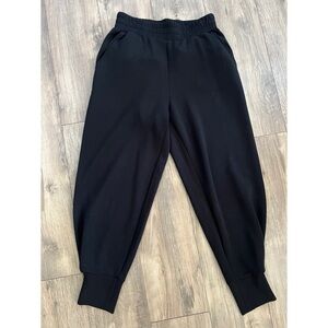 Women’s Varley’s black joggers, size medium! Perfect condition